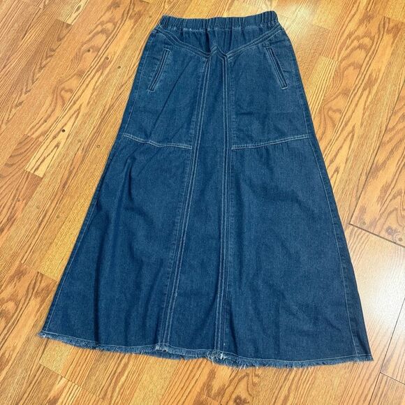 Ebossy Denim Maxi Skirt with Raw Hem - Picture 1 of 7